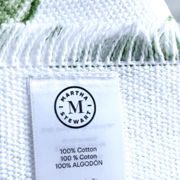 Martha Stewart cotton table runner - Picture 4 of 4